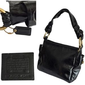 Resort J0873 - 42415 Black Patent Leather Shoulder